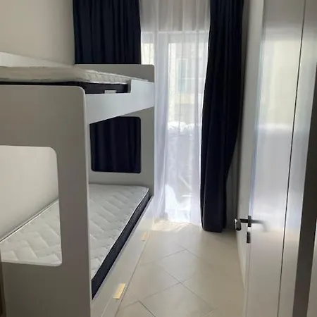 Appartement 2 Bedroom Flat Shengjin Margjonaj